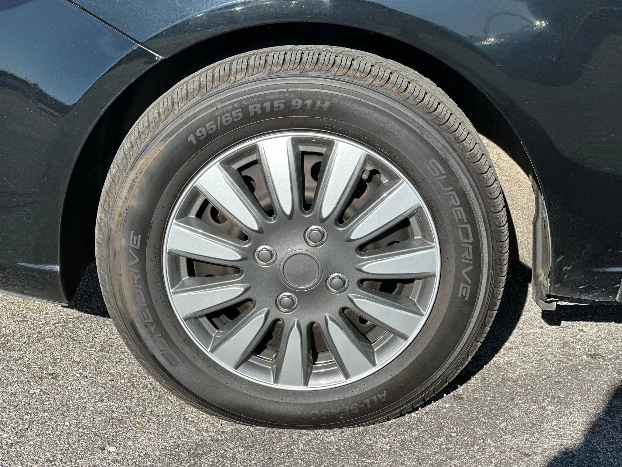 Used 2013 Kia Forte EX image 23