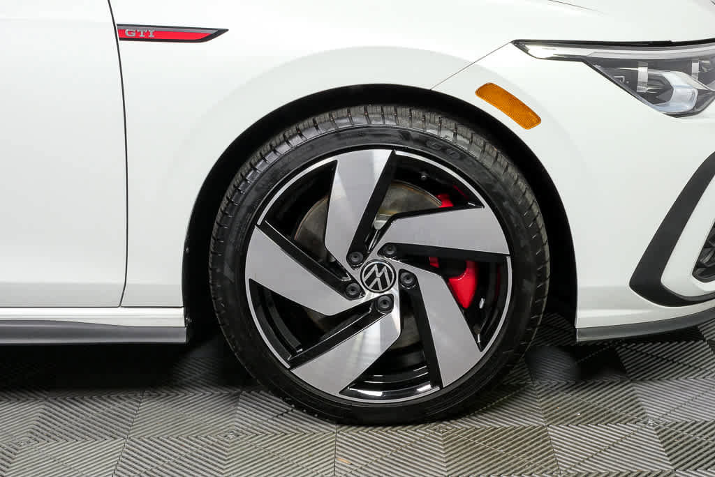 Used 2023 Volkswagen GTI SE image 40
