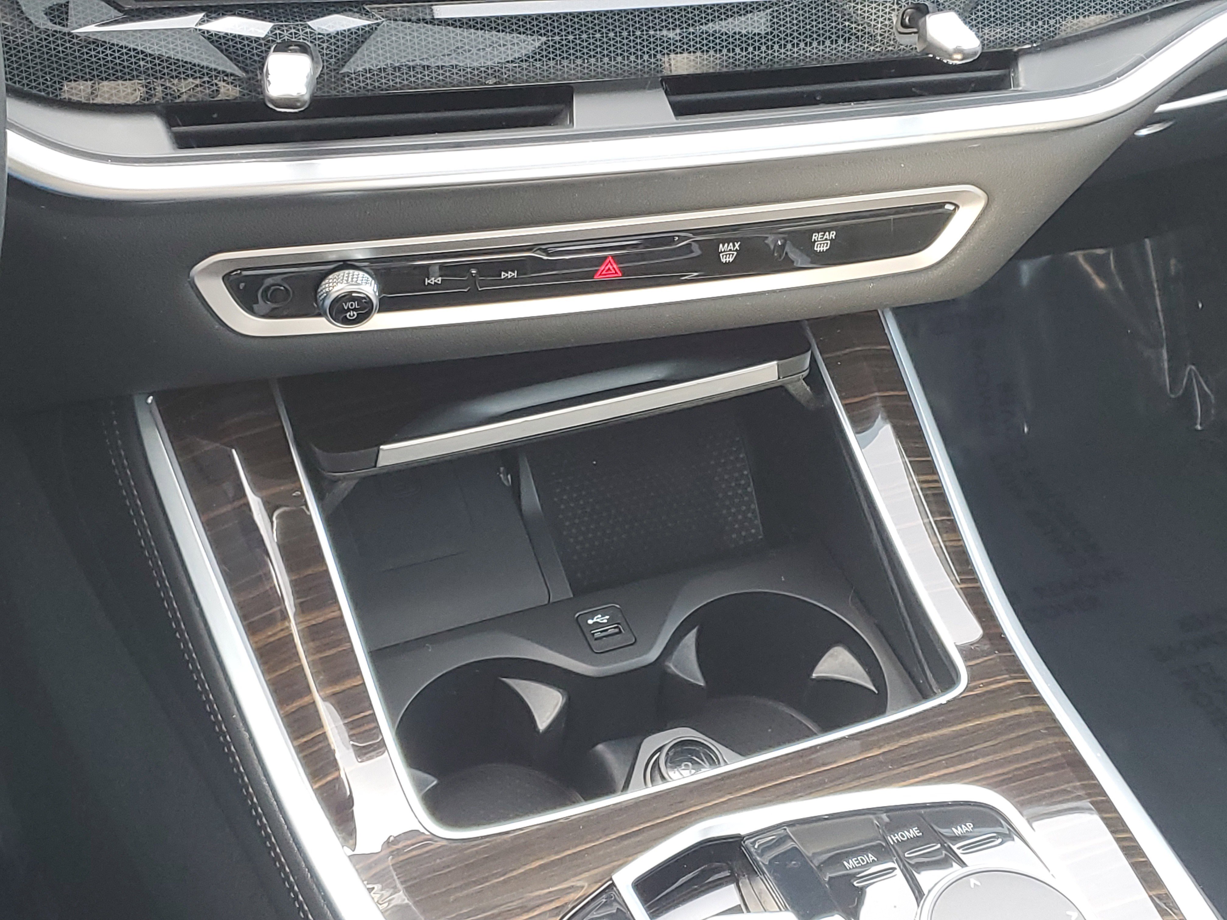 Certified 2024 BMW X5 xDrive40i w/ Premium Package image 19