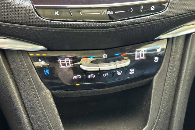 Used 2017 Cadillac XT5 Premium Luxury w/ Advanced Security Package FWD image 21