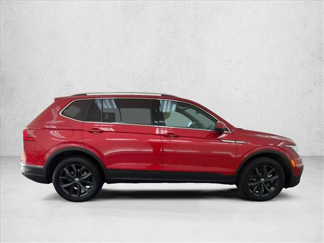 Used 2024 Volkswagen Tiguan SE FWD image 4