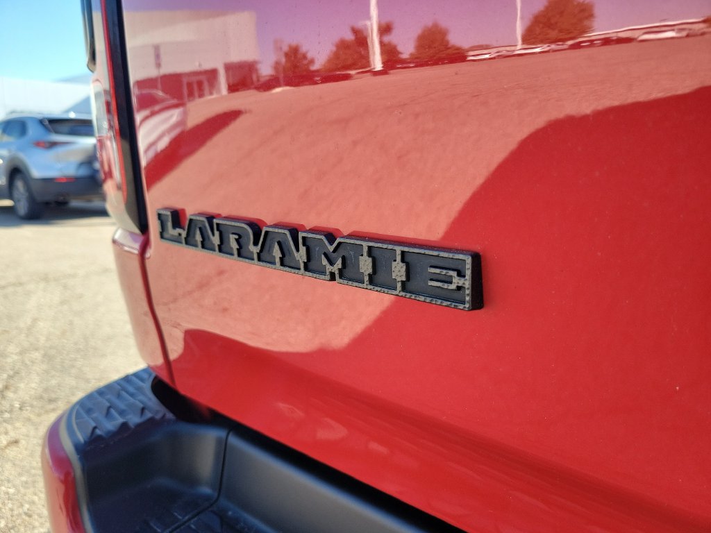 Used 2021 RAM 1500 Laramie AWD/4WD image 37