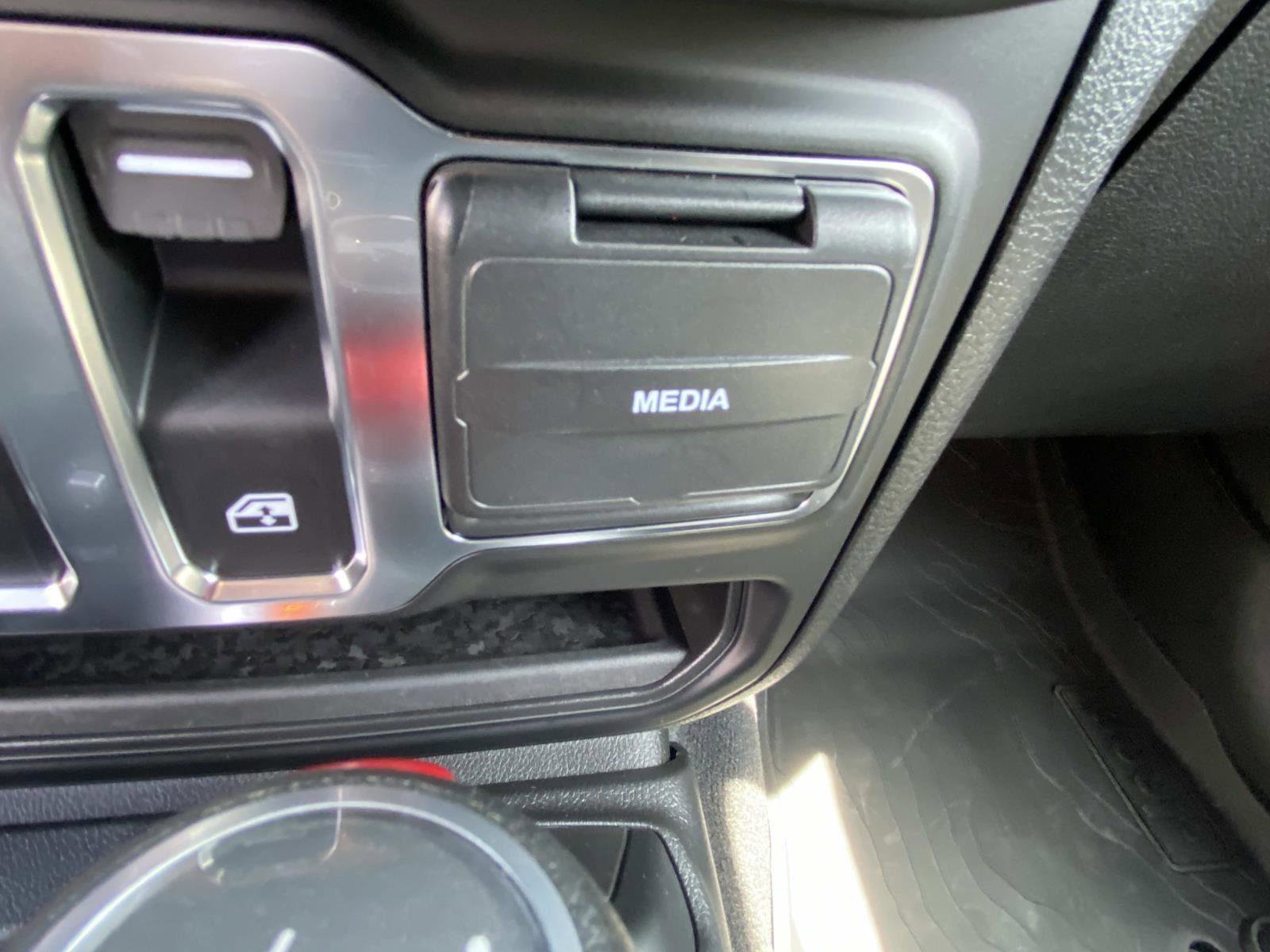 Certified 2025 Jeep Wrangler Sport image 30