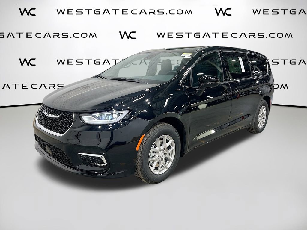 New 2026 Chrysler Pacifica Select image 1