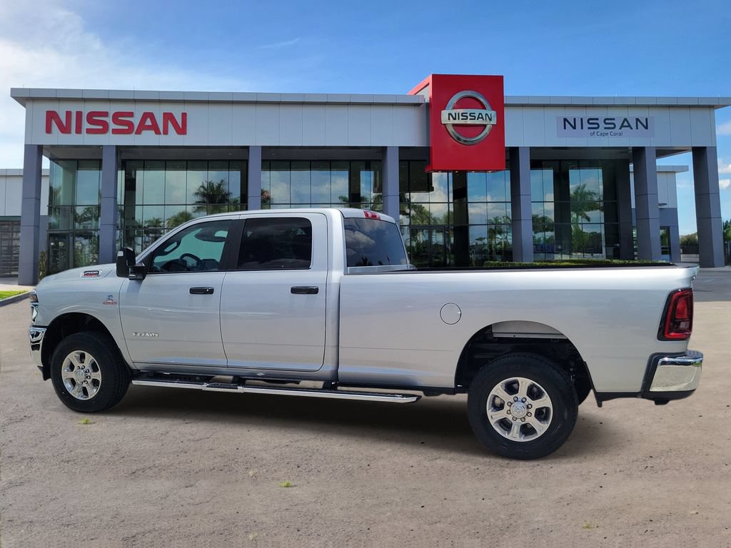 Used 2026 RAM 2500 Big Horn AWD/4WD image 4