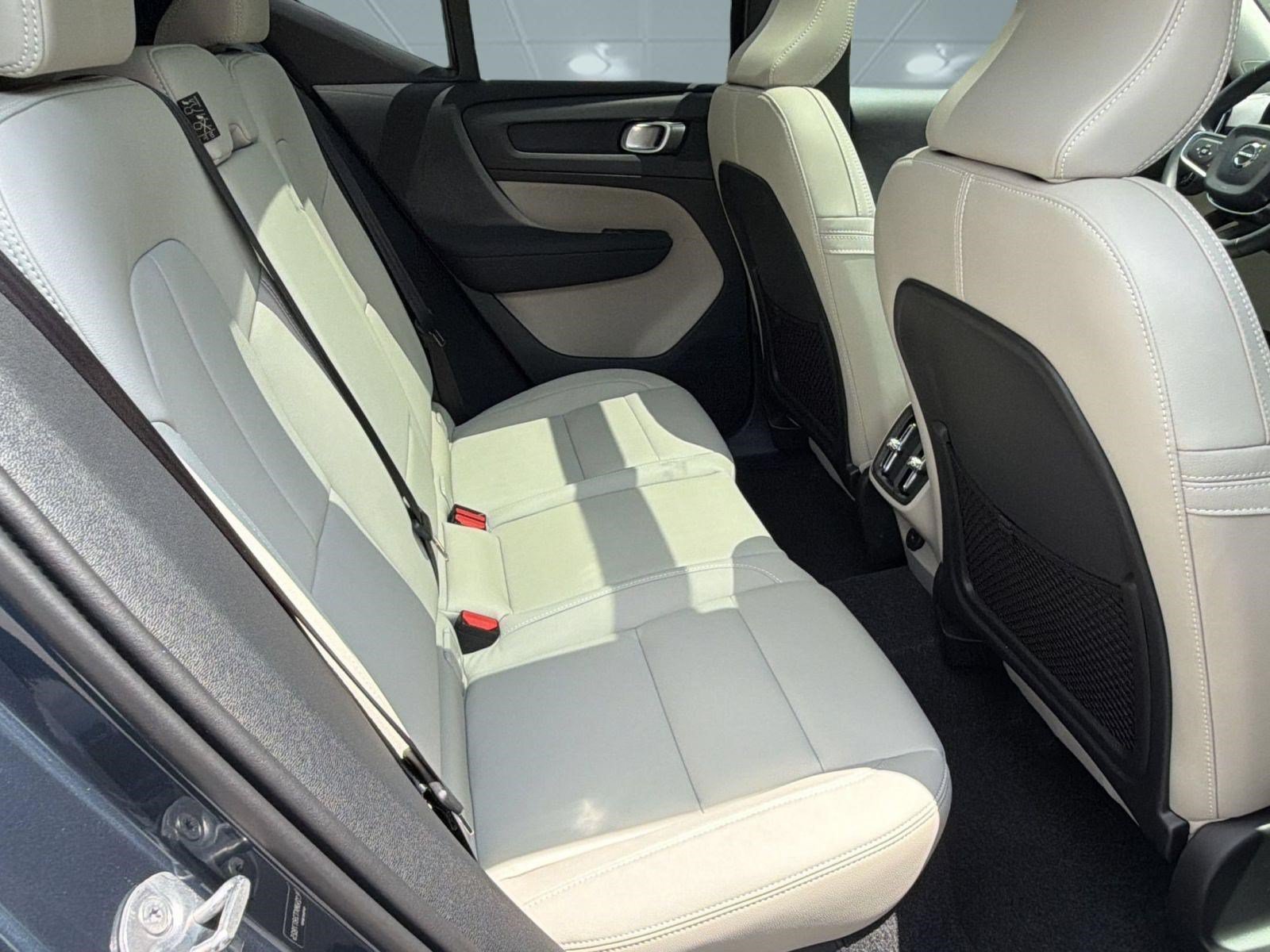 New 2026 Volvo XC40 B5 Ultra w/ Protection Package AWD/4WD image 30
