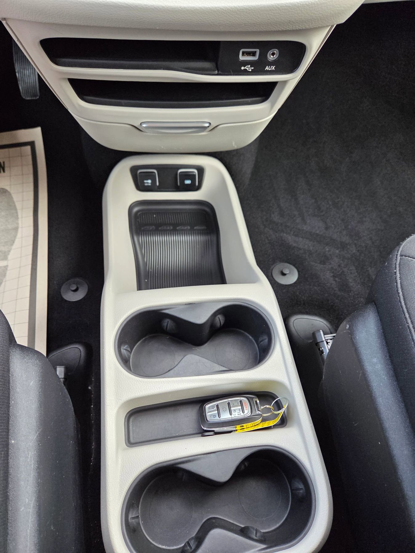 Used 2017 Chrysler Pacifica Touring image 27