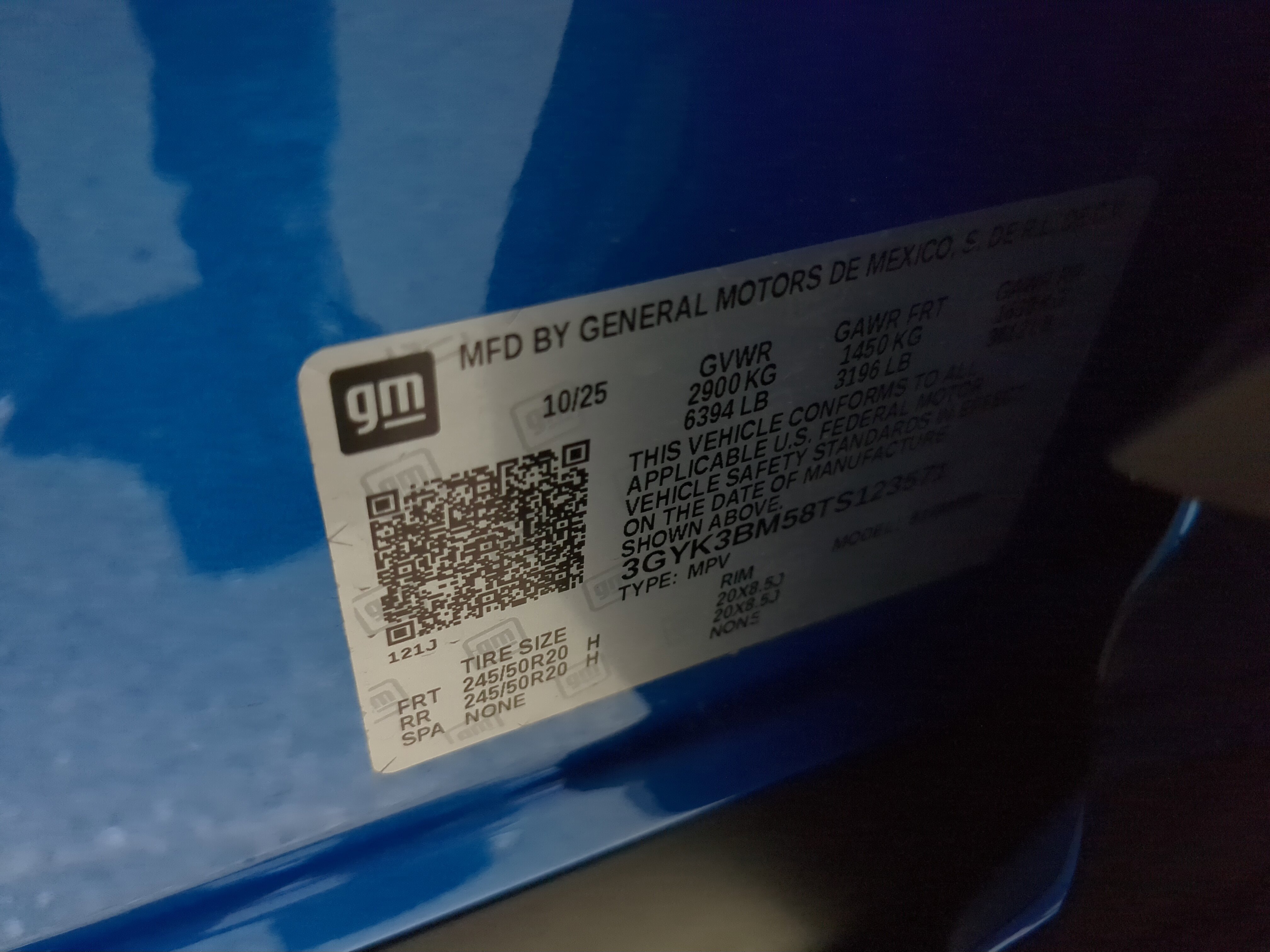 New 2026 Cadillac Optiq Luxury 1 image 33