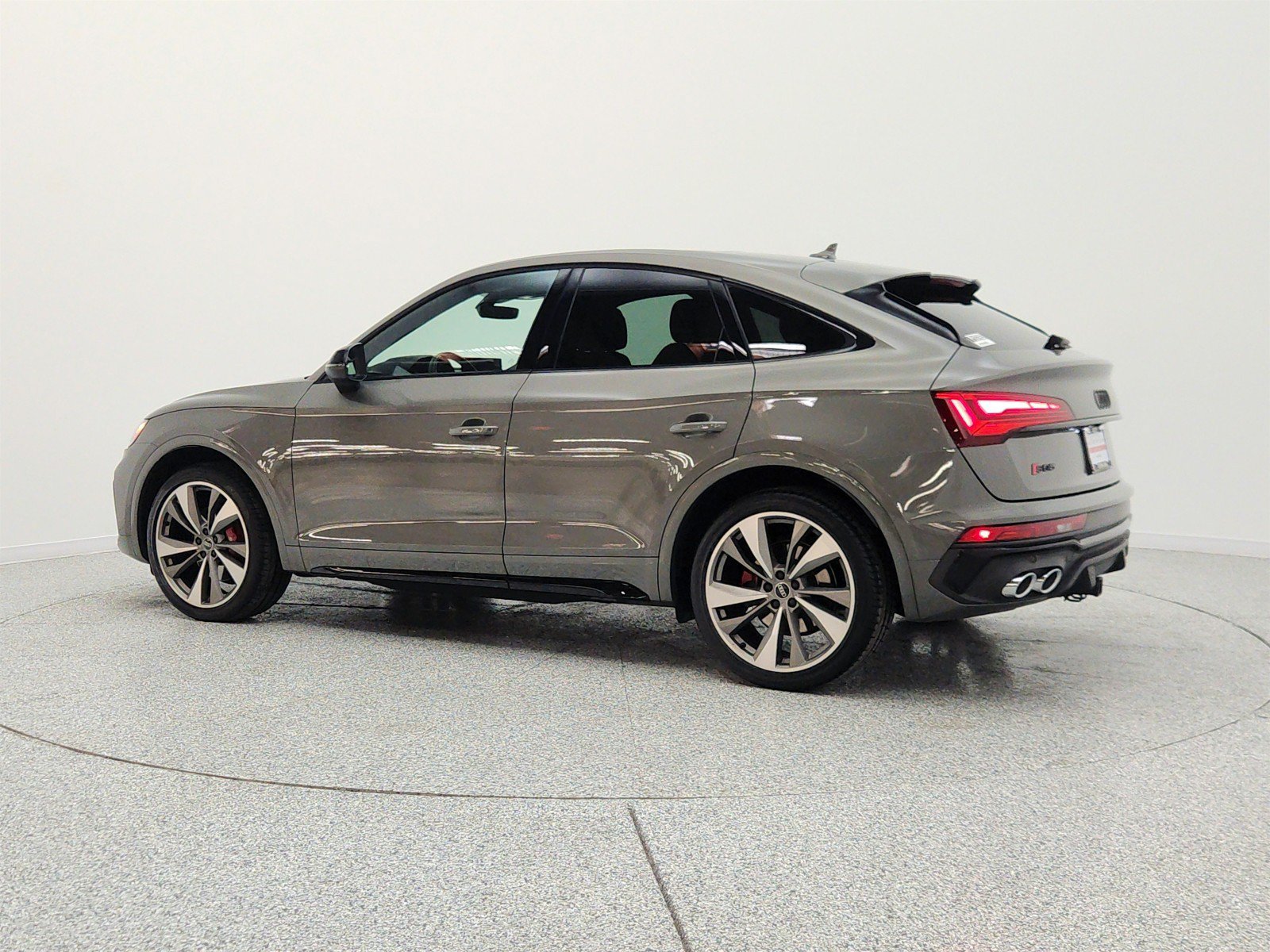 Used 2023 Audi SQ5 Premium Plus w/ Premium Plus Package AWD/4WD image 8