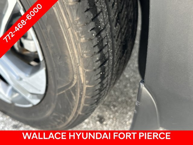 Used 2023 Hyundai Santa Fe SEL w/ Premium Package FWD image 11