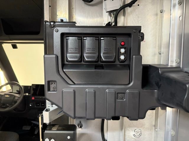 New 2026 Chevrolet Brightdrop 400 w/ Battery Pack, Max Range image 8