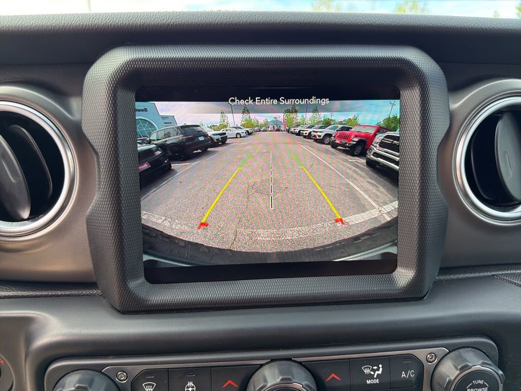 Used 2022 Jeep Wrangler Rubicon w/ LED Lighting Group AWD/4WD image 15