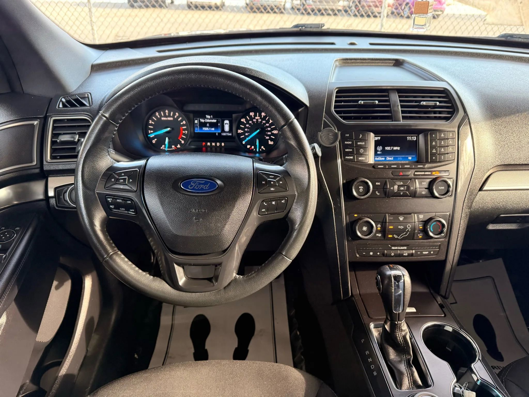 Used 2019 Ford Explorer XLT image 74