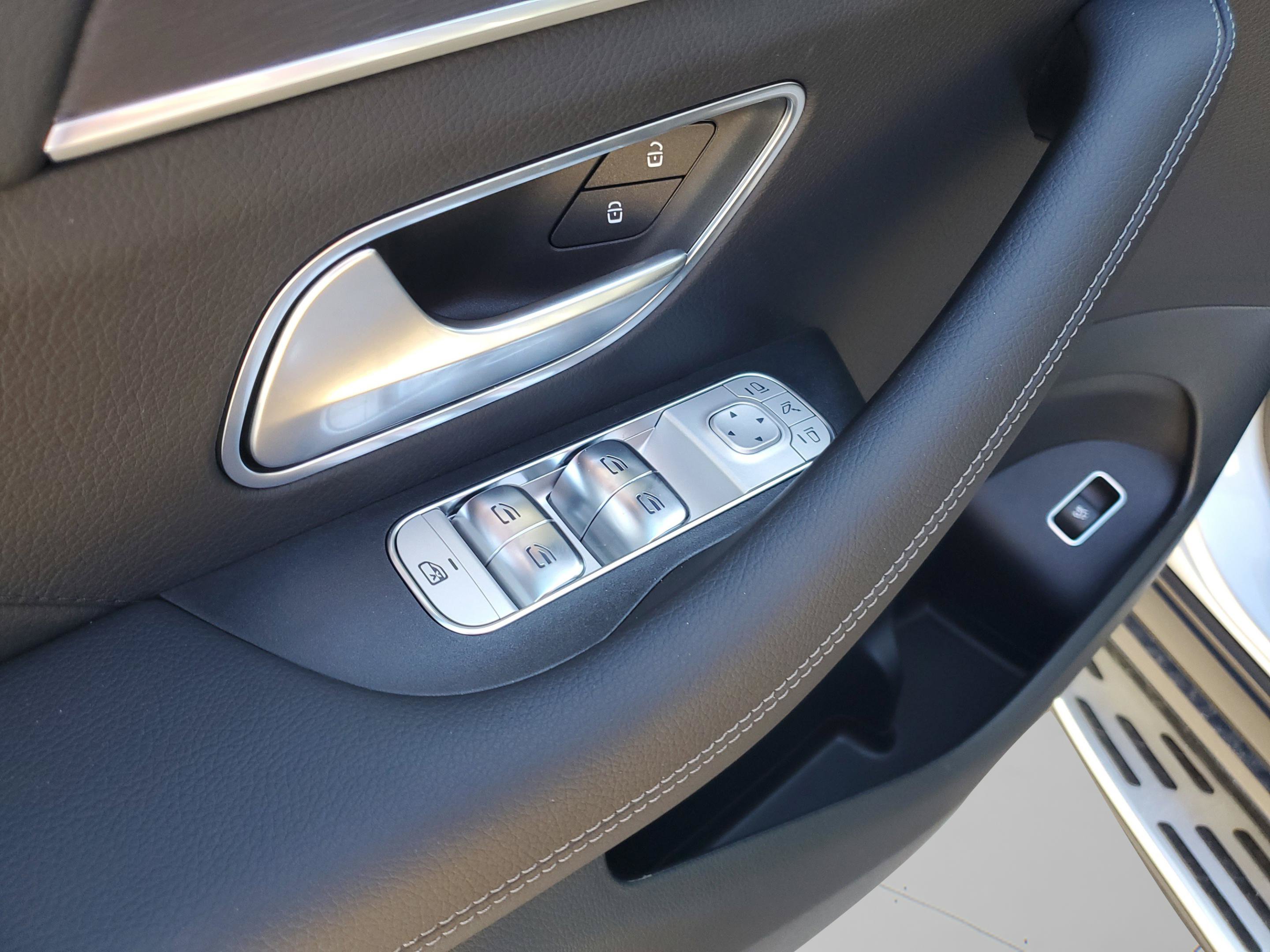 Certified 2026 Mercedes-Benz GLS 450 4MATIC image 24