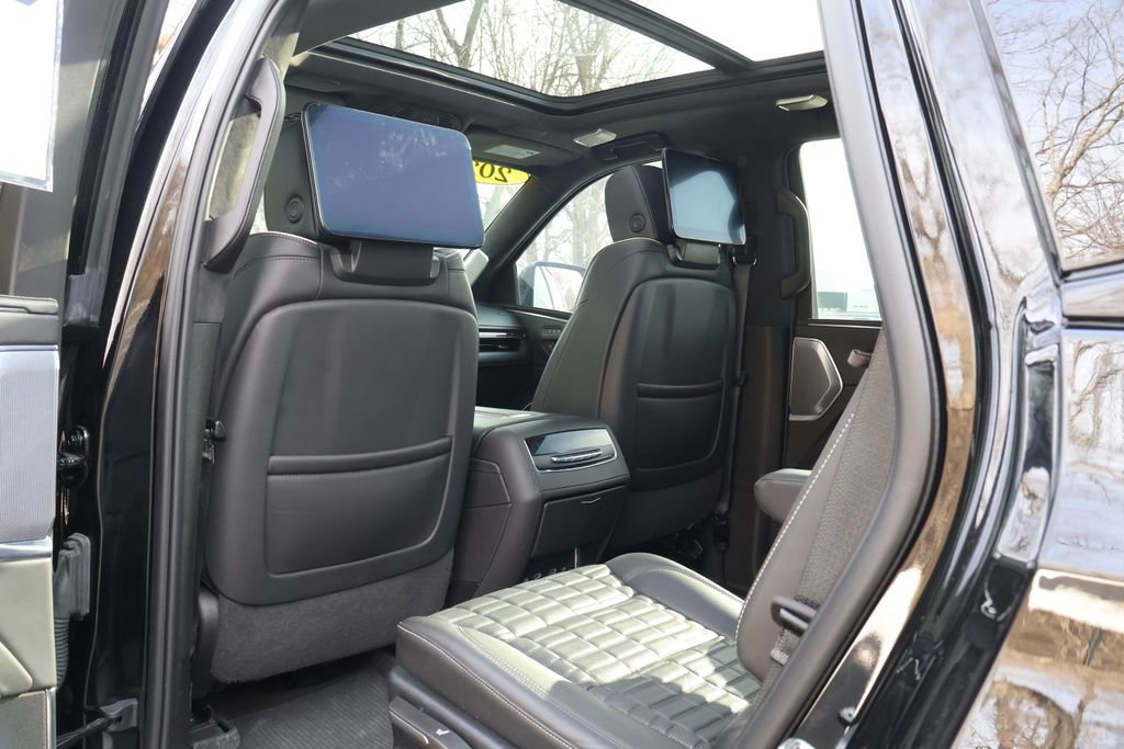 Used 2023 Cadillac Escalade Sport Platinum w/ LPO, ONYX Package image 52