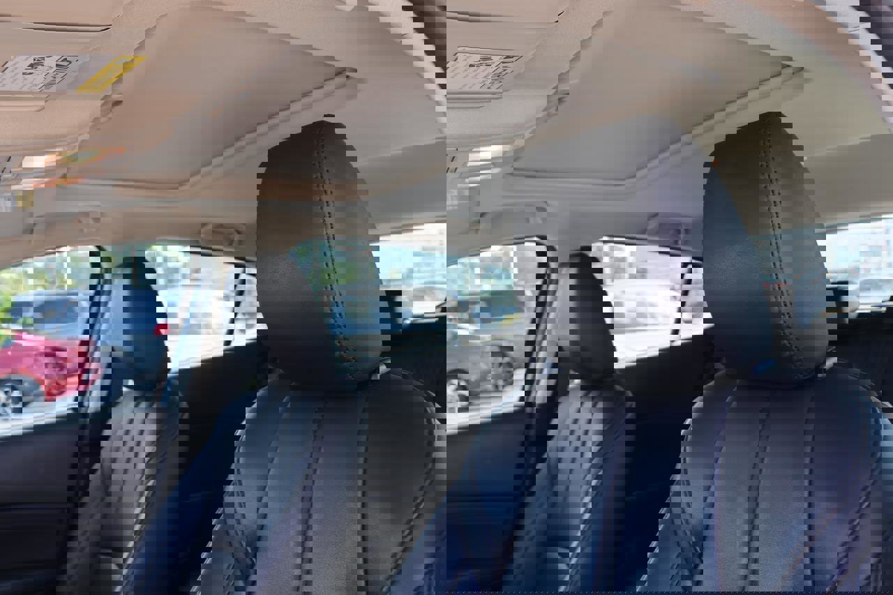 Used 2018 MAZDA MAZDA3 Touring image 26