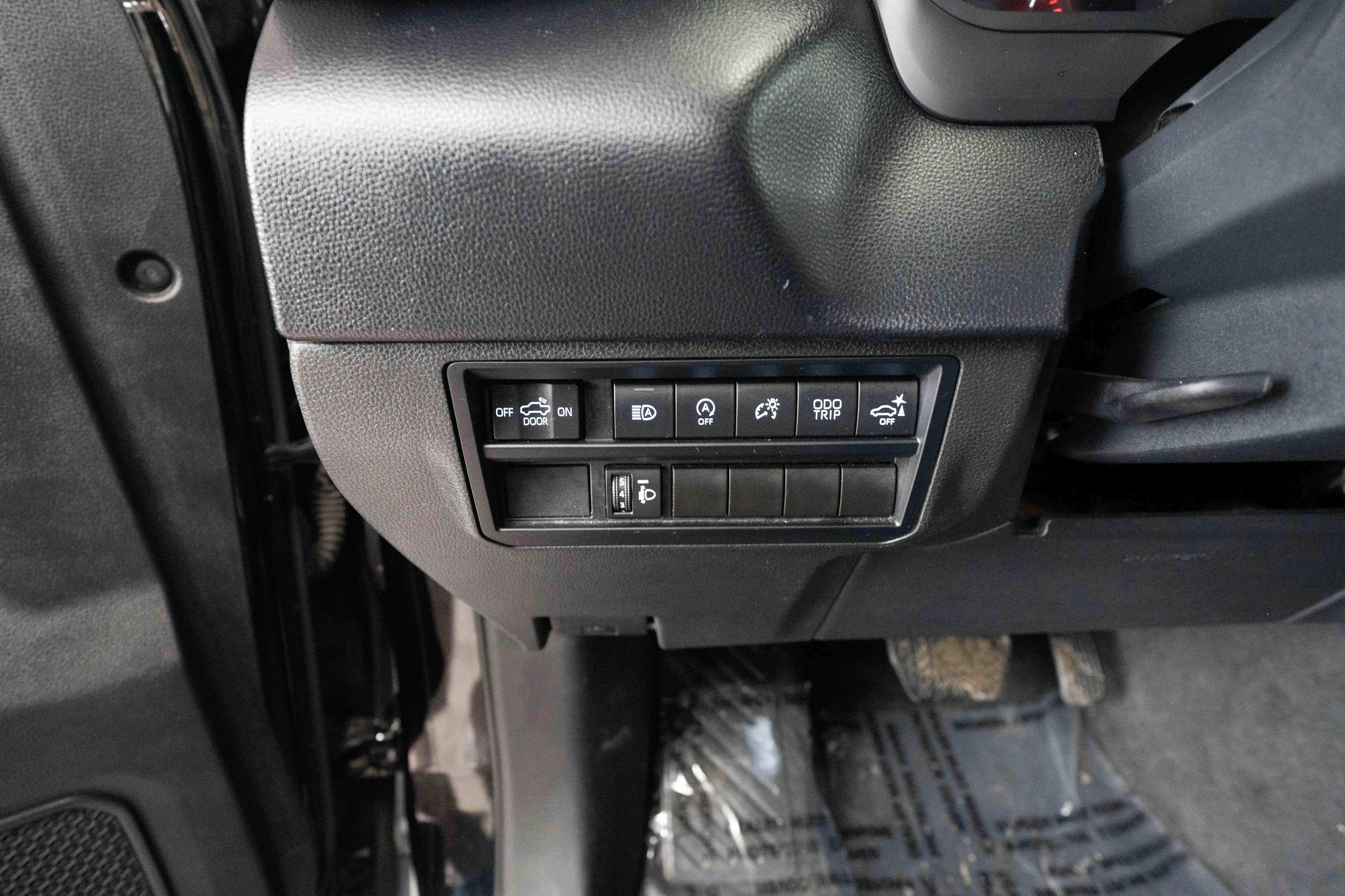 Used 2022 Toyota Tundra SR5 w/ Convenience Package RWD image 11