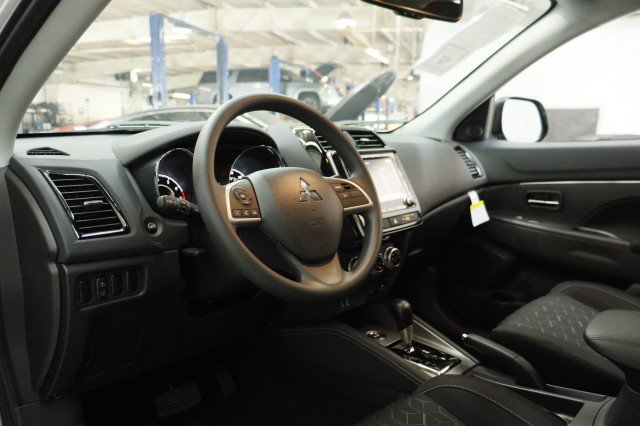 New 2027 Mitsubishi Outlander Sport ES AWD/4WD image 5