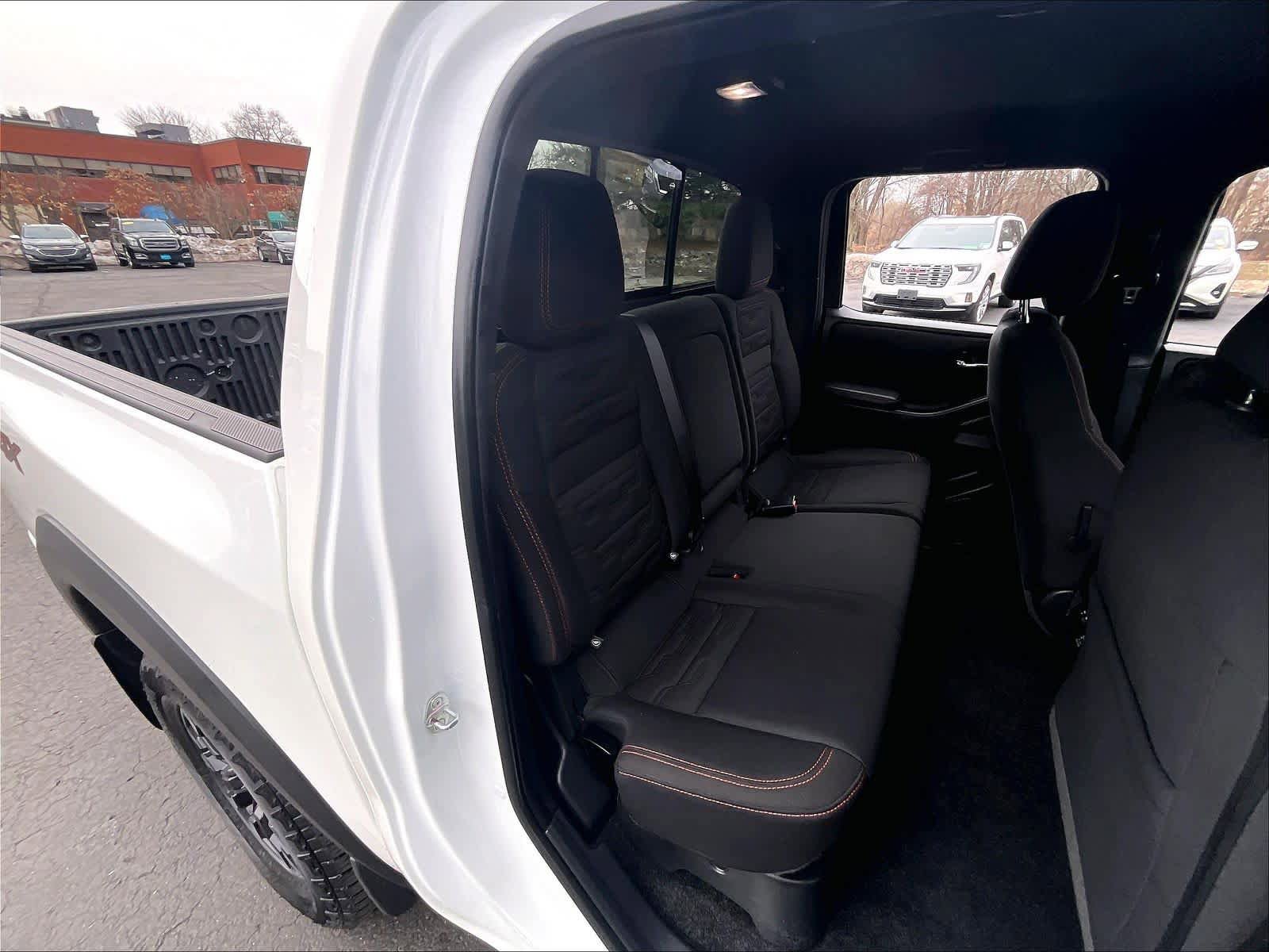 Used 2024 Nissan Frontier PRO-4X w/ Pro Convenience Package AWD/4WD image 15