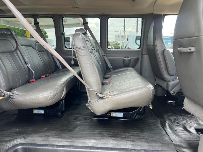 Used 2012 Chevrolet Express 3500 LS RWD image 9