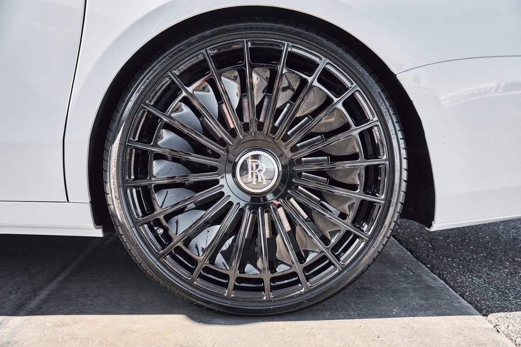 Used 2024 Rolls-Royce Ghost AWD/4WD image 17