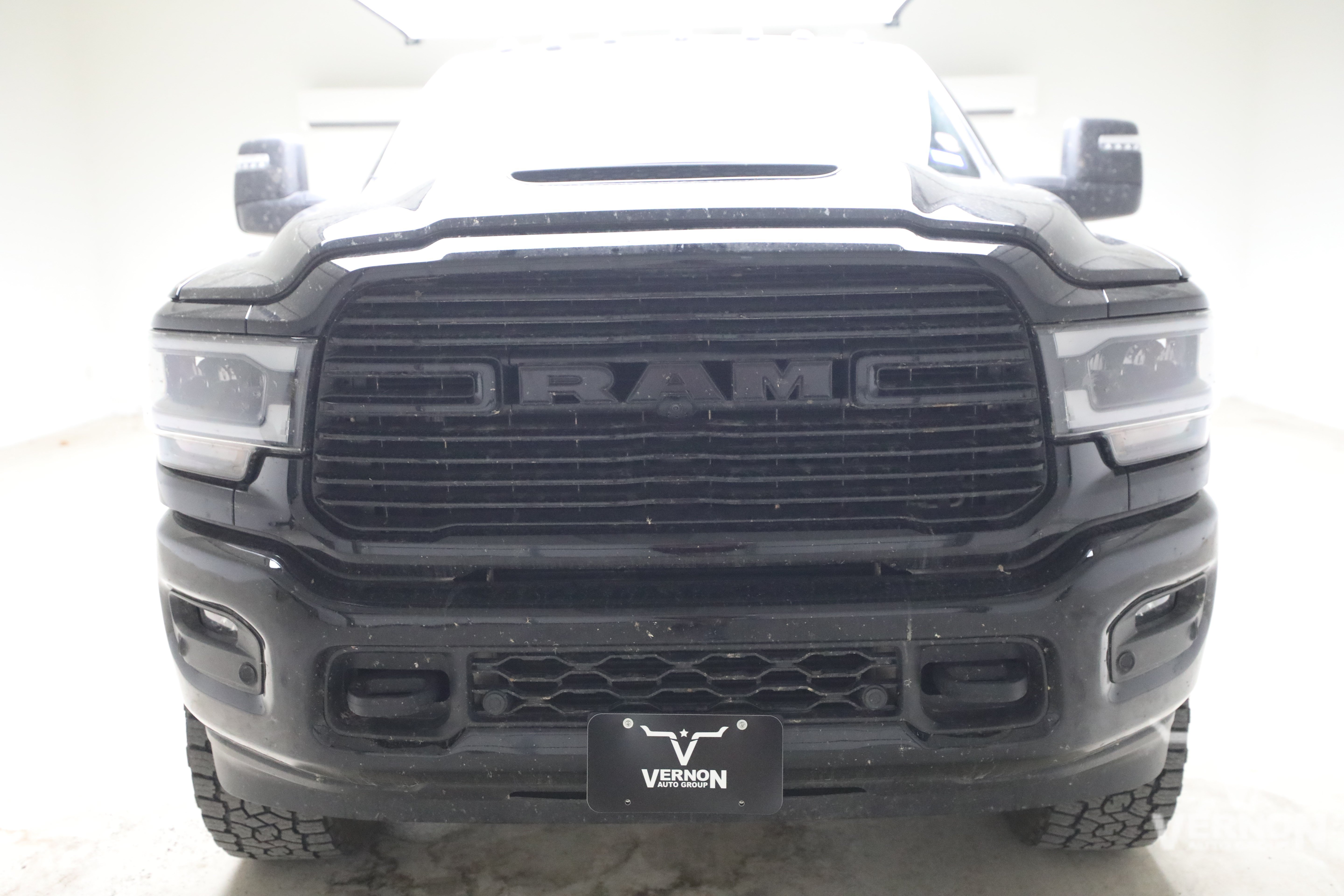 Used 2024 RAM 2500 Laramie w/ Night Edition AWD/4WD image 6