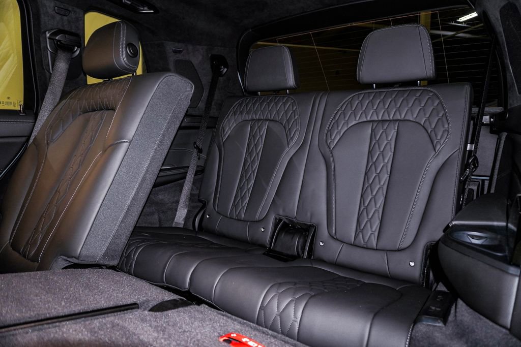 Used 2024 BMW X7 M60i w/ Executive Package image 17