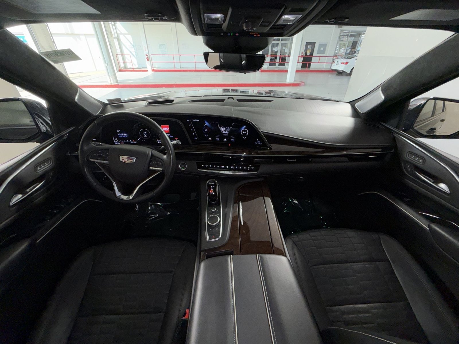 Used 2022 Cadillac Escalade ESV Sport Platinum w/ LPO, ONYX Package AWD/4WD image 23