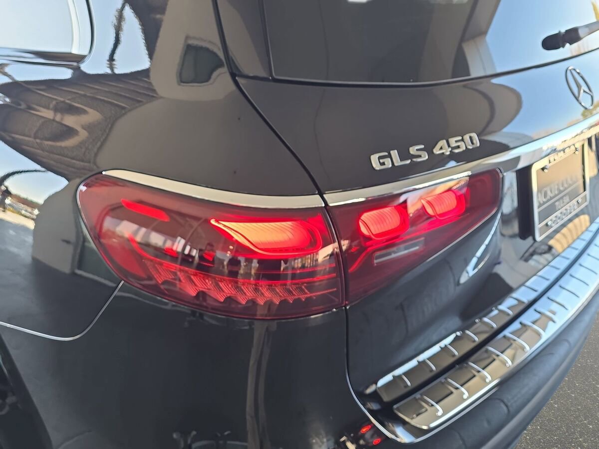 New 2026 Mercedes-Benz GLS 450 4MATIC image 33