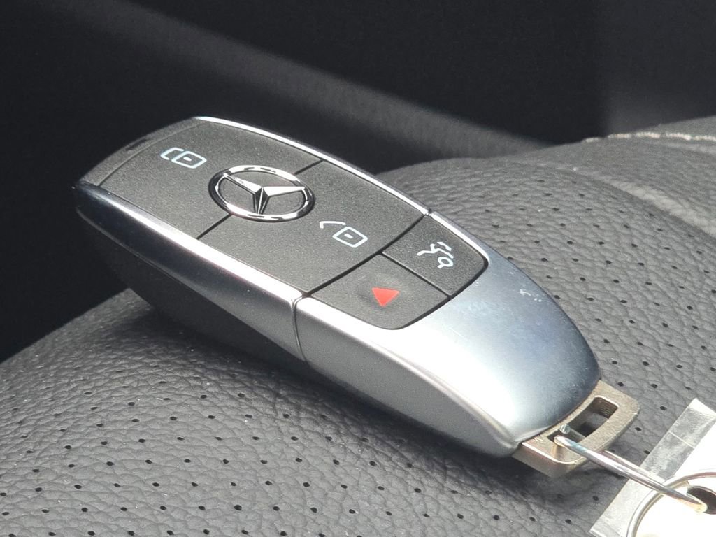 Certified 2026 Mercedes-Benz GLS 450 4MATIC image 41