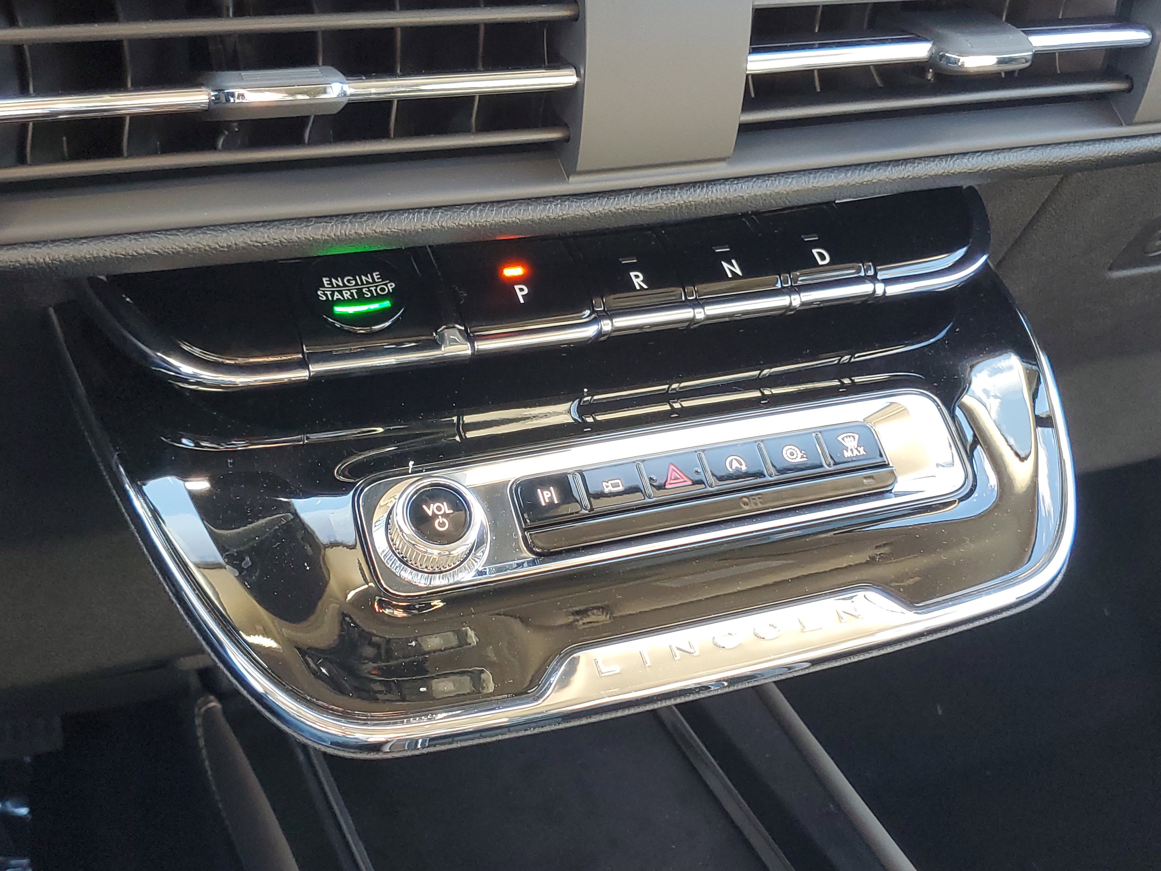 New 2025 Lincoln Corsair Reserve image 22