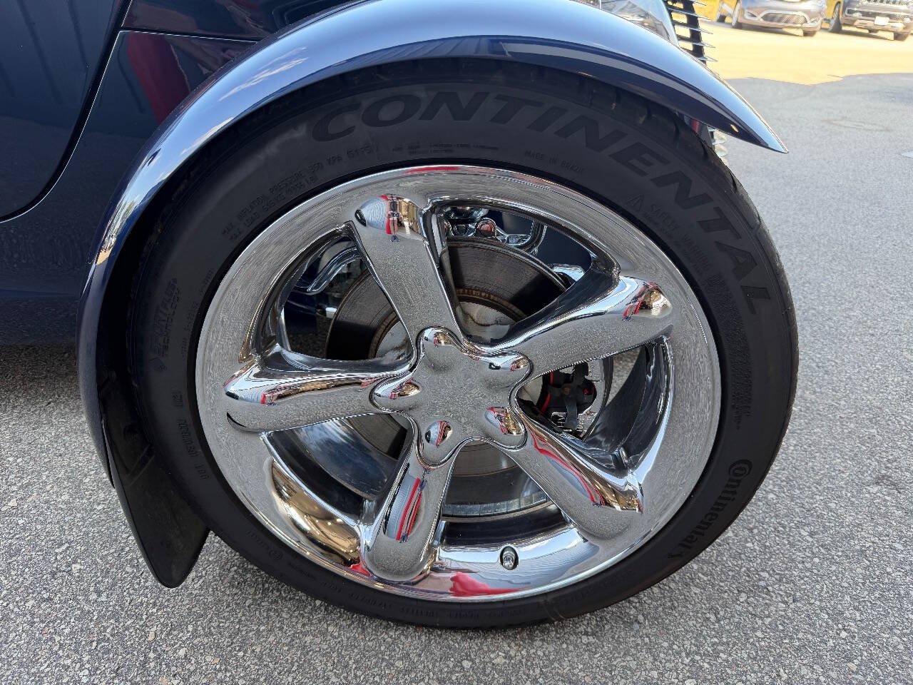 Used 2001 Chrysler Prowler RWD image 30