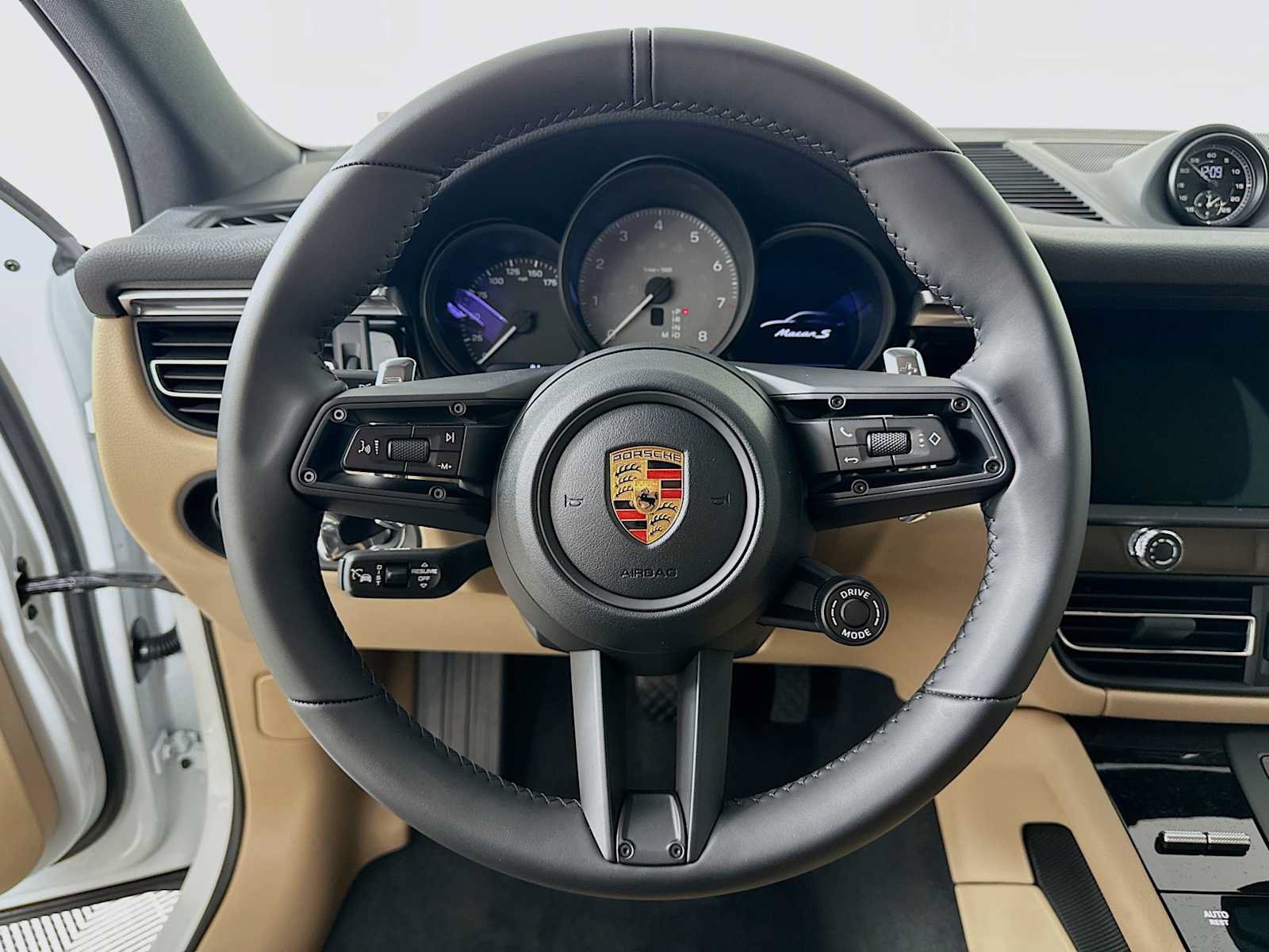 Used 2026 Porsche Macan S AWD/4WD image 14