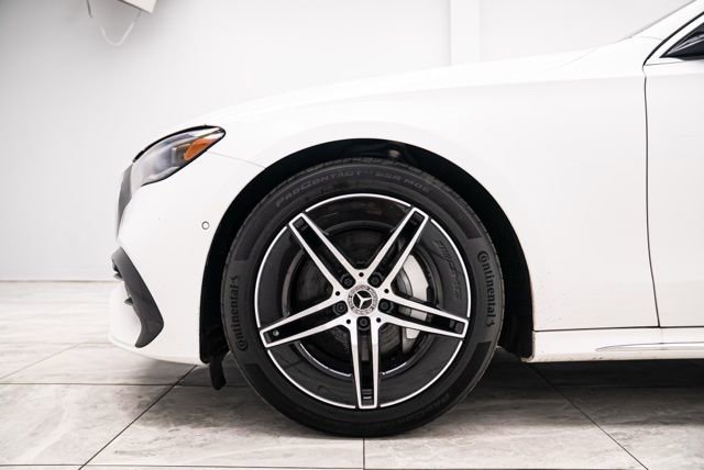 Used 2025 Mercedes-Benz E 350 4MATIC Sedan image 33