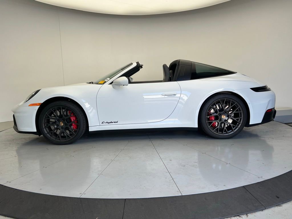 Certified 2025 Porsche 911 Targa 4 GTS AWD/4WD image 2