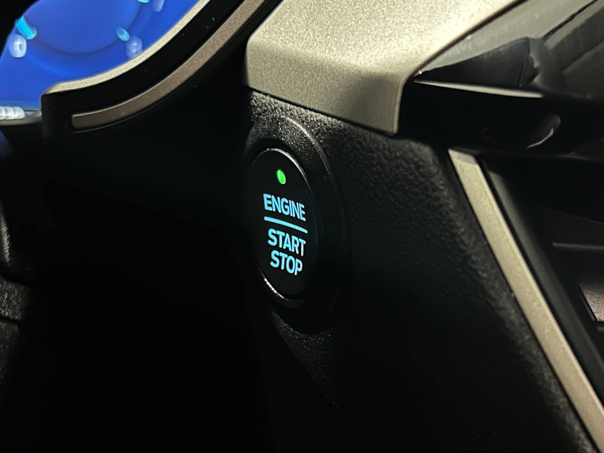 Used 2021 Ford Escape SEL w/ Technology Package AWD/4WD image 11