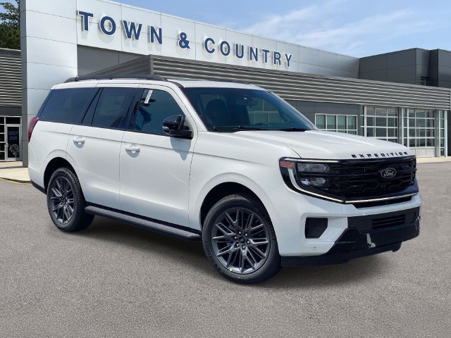 New 2026 Ford Expedition Platinum w/ Stealth Appearance Package