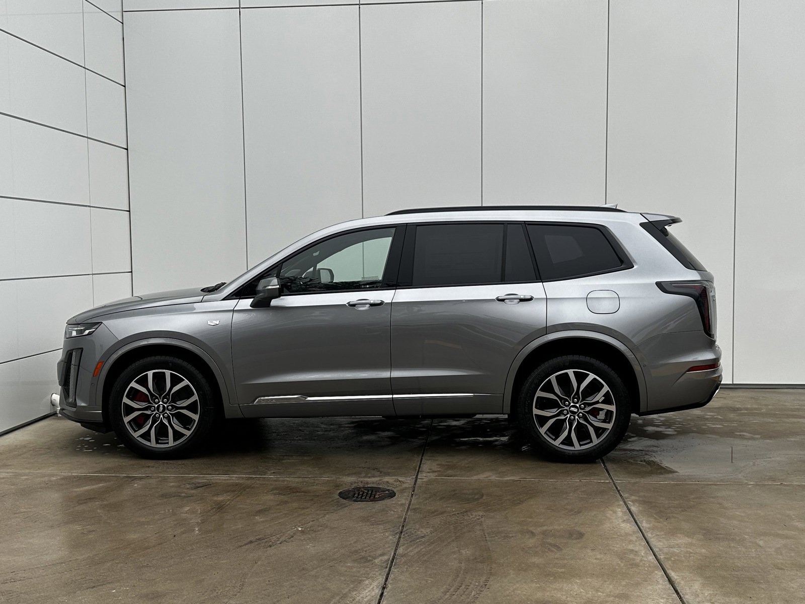 New 2025 Cadillac XT6 Sport w/ Technology Package image 9