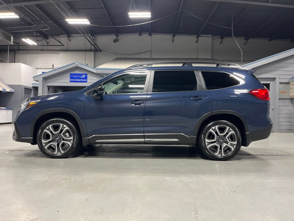 Certified 2025 Subaru Ascent Limited w/ Popular Package #2 AWD/4WD image 6