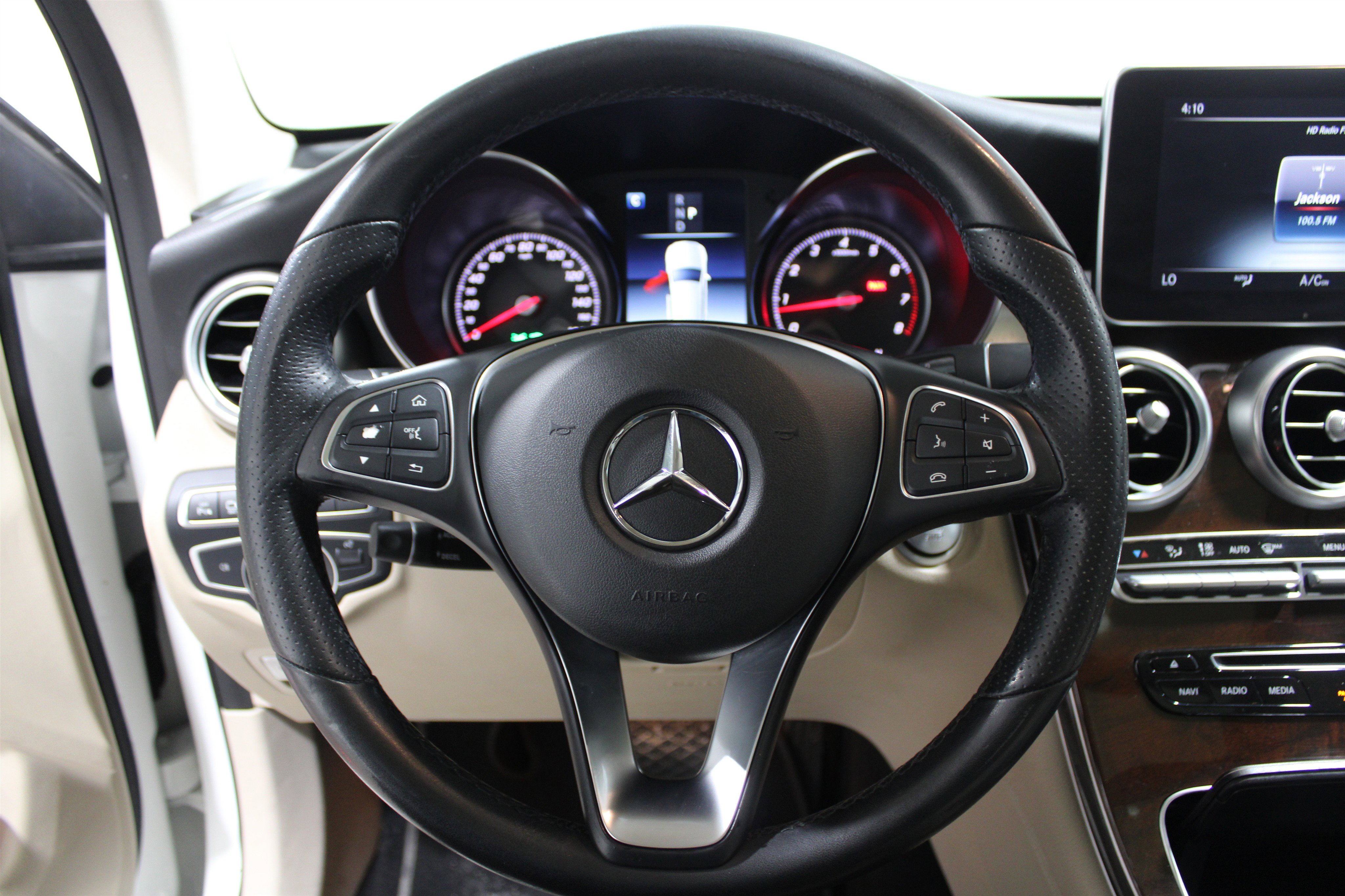 Used 2018 Mercedes-Benz GLC 300 image 9