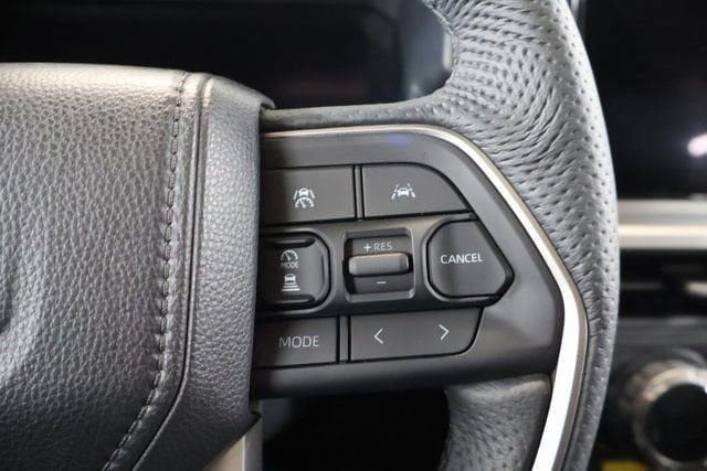 New 2025 Toyota Tacoma TRD Off-Road AWD/4WD image 18