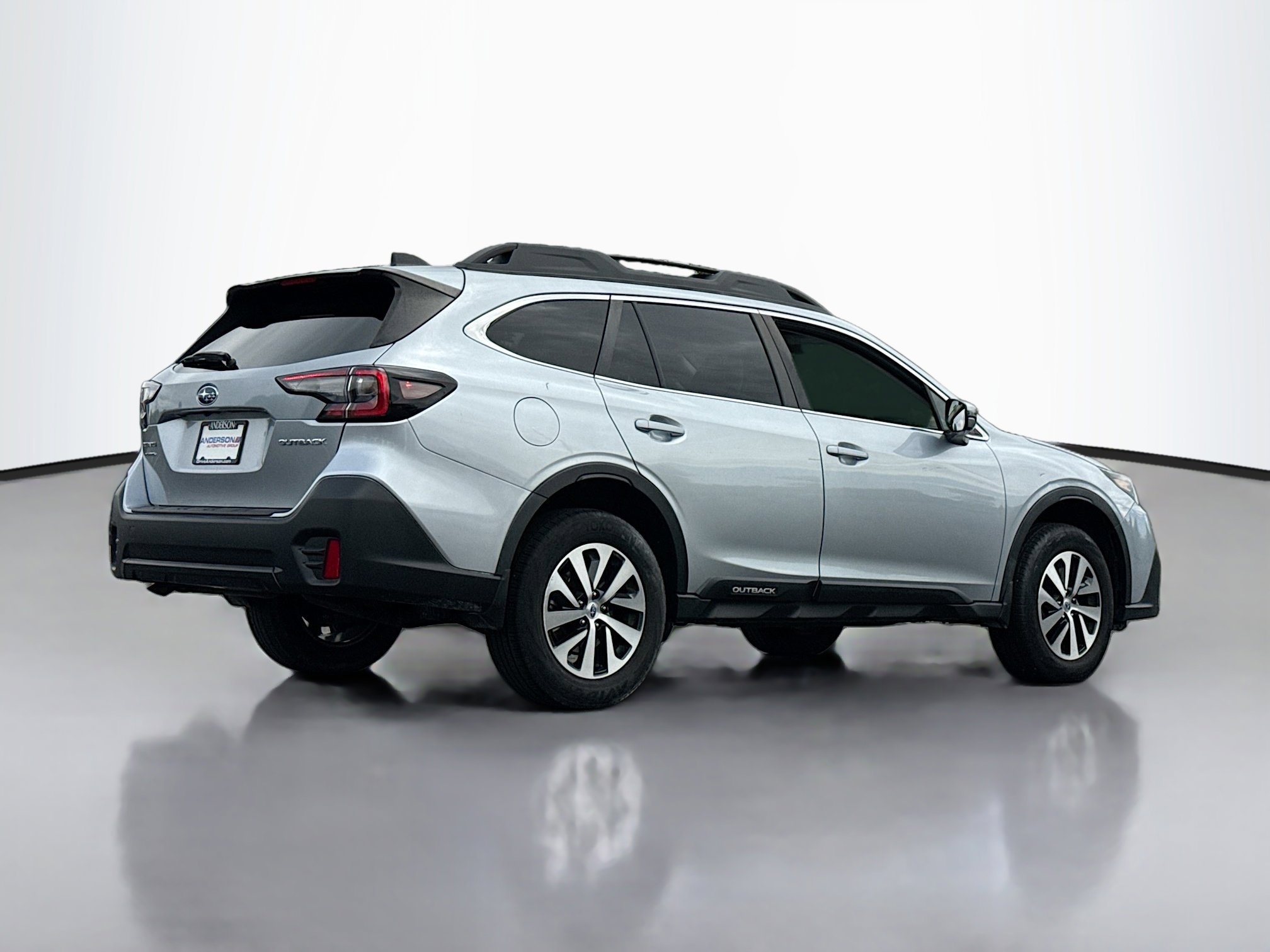 Used 2020 Subaru Outback Premium AWD/4WD image 2