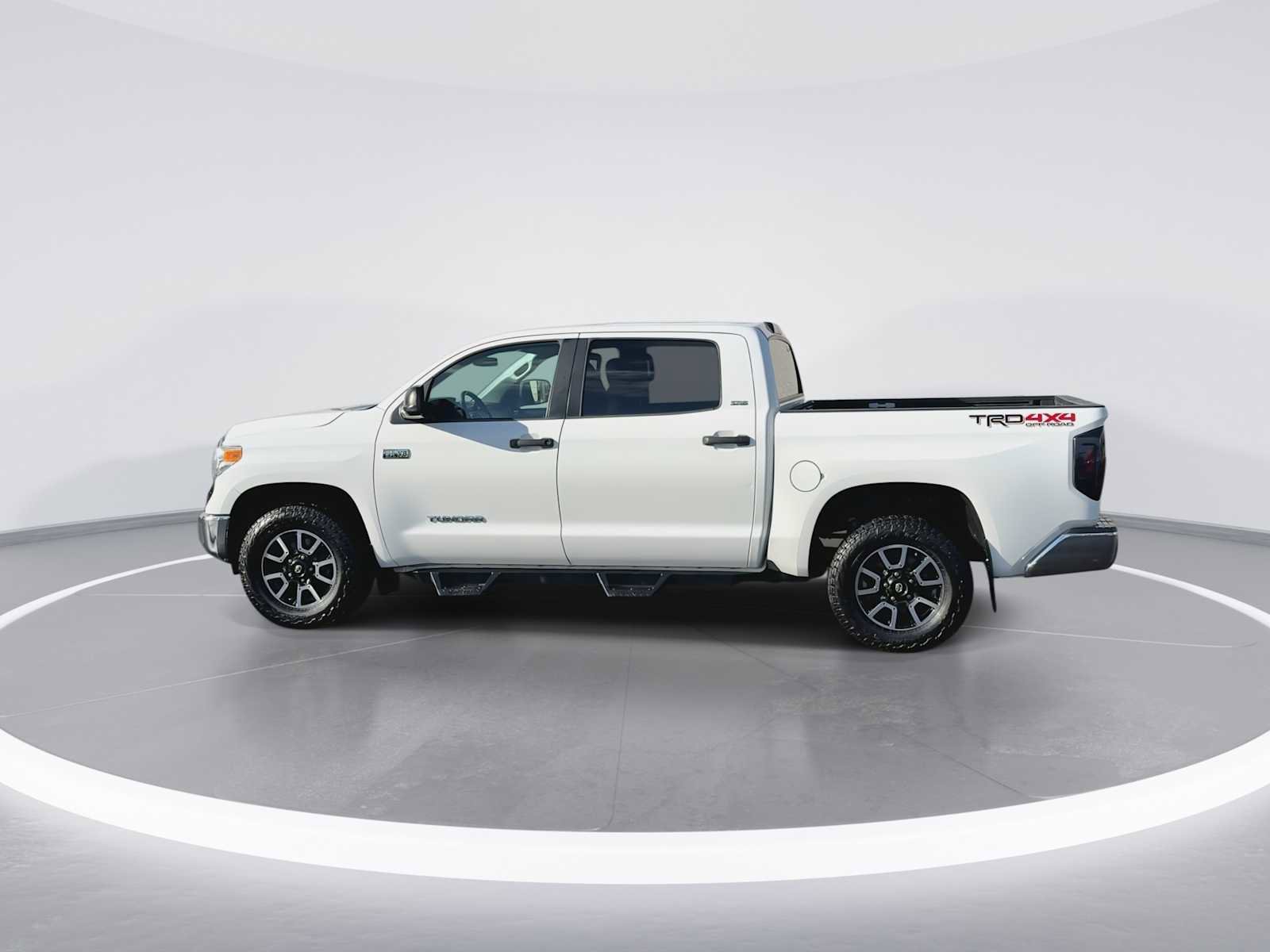 Certified 2016 Toyota Tundra SR5 image 5