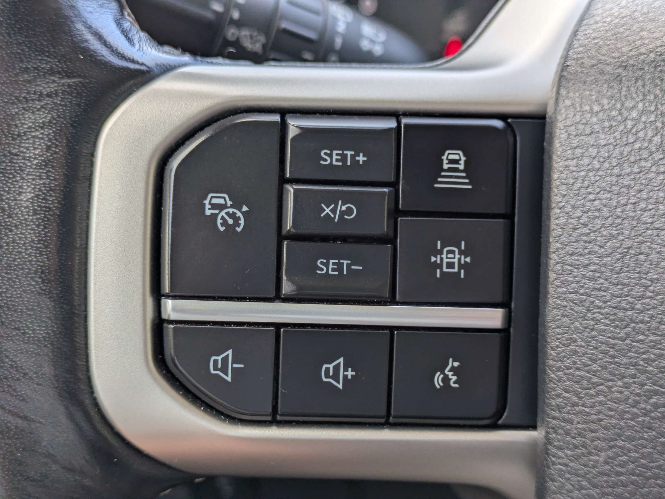 Used 2024 Ford Expedition Limited RWD image 27