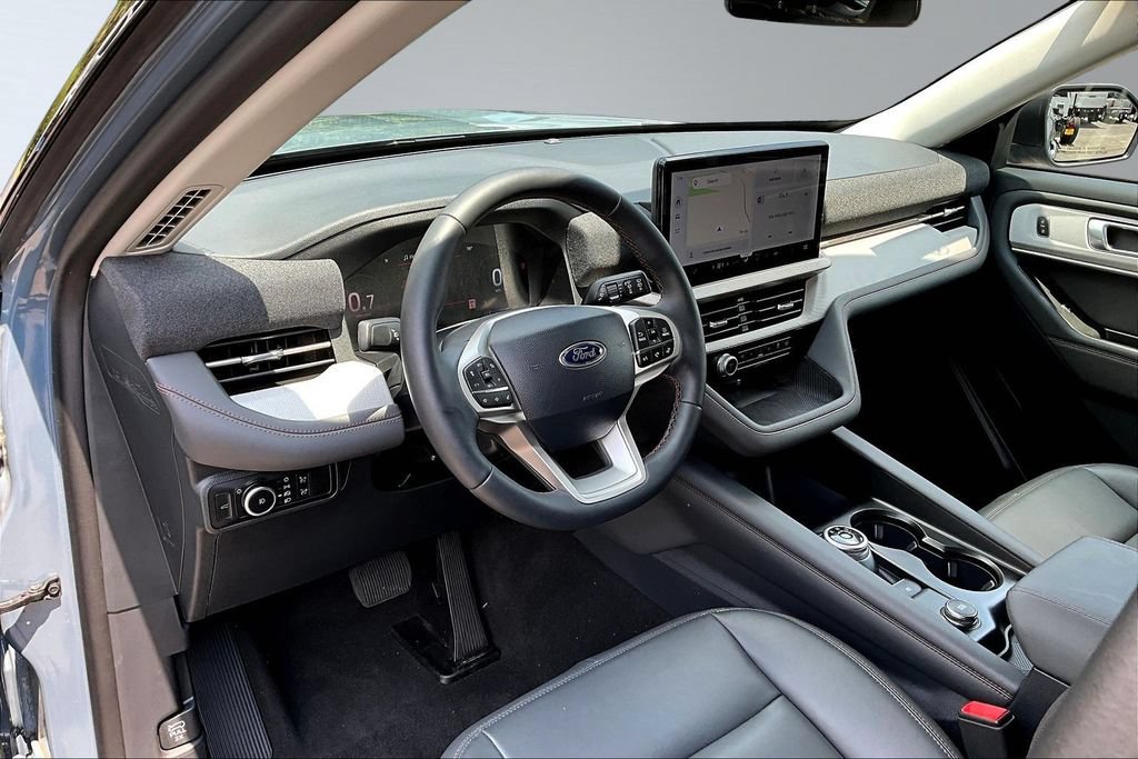 New 2026 Ford Explorer Active w/ Active Comfort Package AWD/4WD image 7