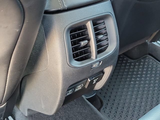 Used 2021 Jeep Cherokee Latitude Lux w/ Comfort/Convenience Group AWD/4WD image 27