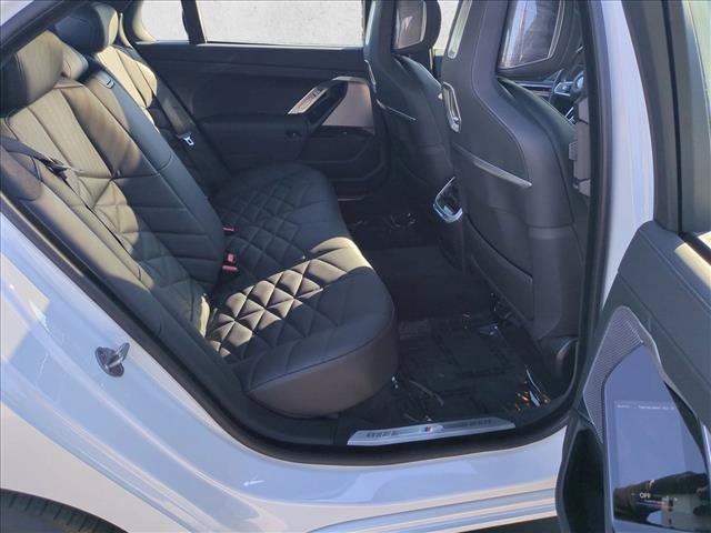 Certified 2025 BMW 740i RWD image 22