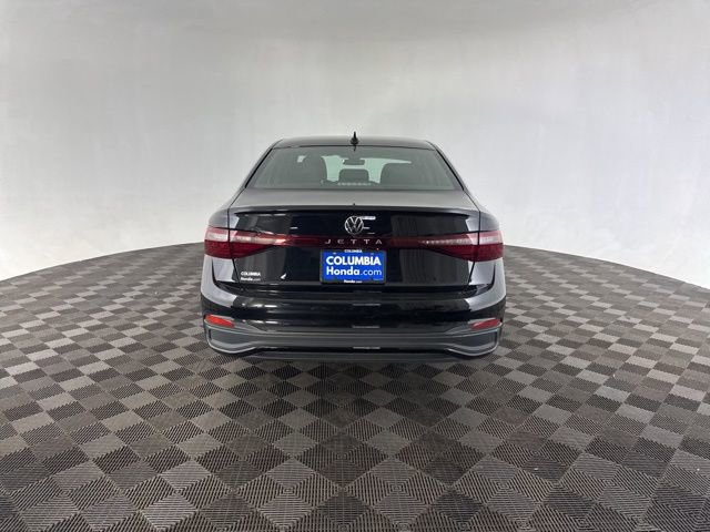 Used 2025 Volkswagen Jetta Sport image 8