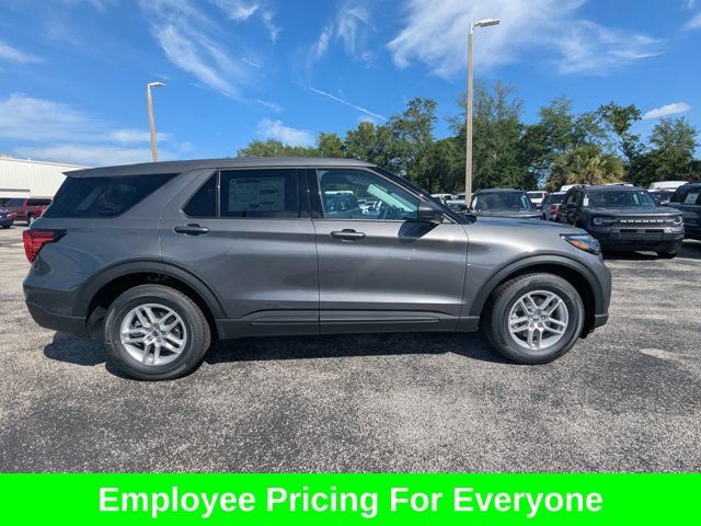 New 2026 Ford Explorer Active RWD image 4