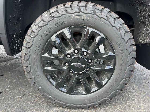 New 2025 Chevrolet Silverado 2500 High Country w/ Midnight Edition image 25